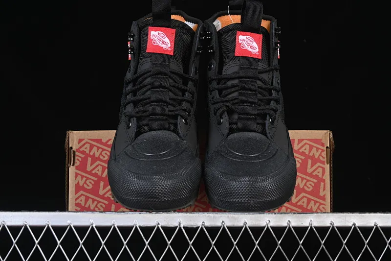All categories Vans Vans series Vans Hi Vans high-top Vans Sk8-Hi Gore Te Outdoor adventure series round-toe lace-up high-top outdoor functional casual shoes VN0A5I1110J